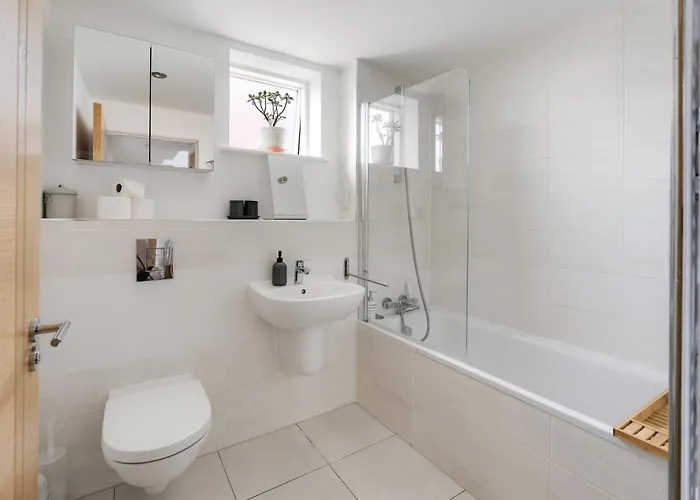 Dom wakacyjny Modern Townhouse - Parking Ev Charger & Balcony Bristol