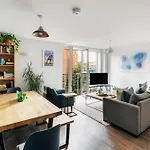 Modern Townhouse - Parking Ev Charger & Balcony * Μπρίστολ
